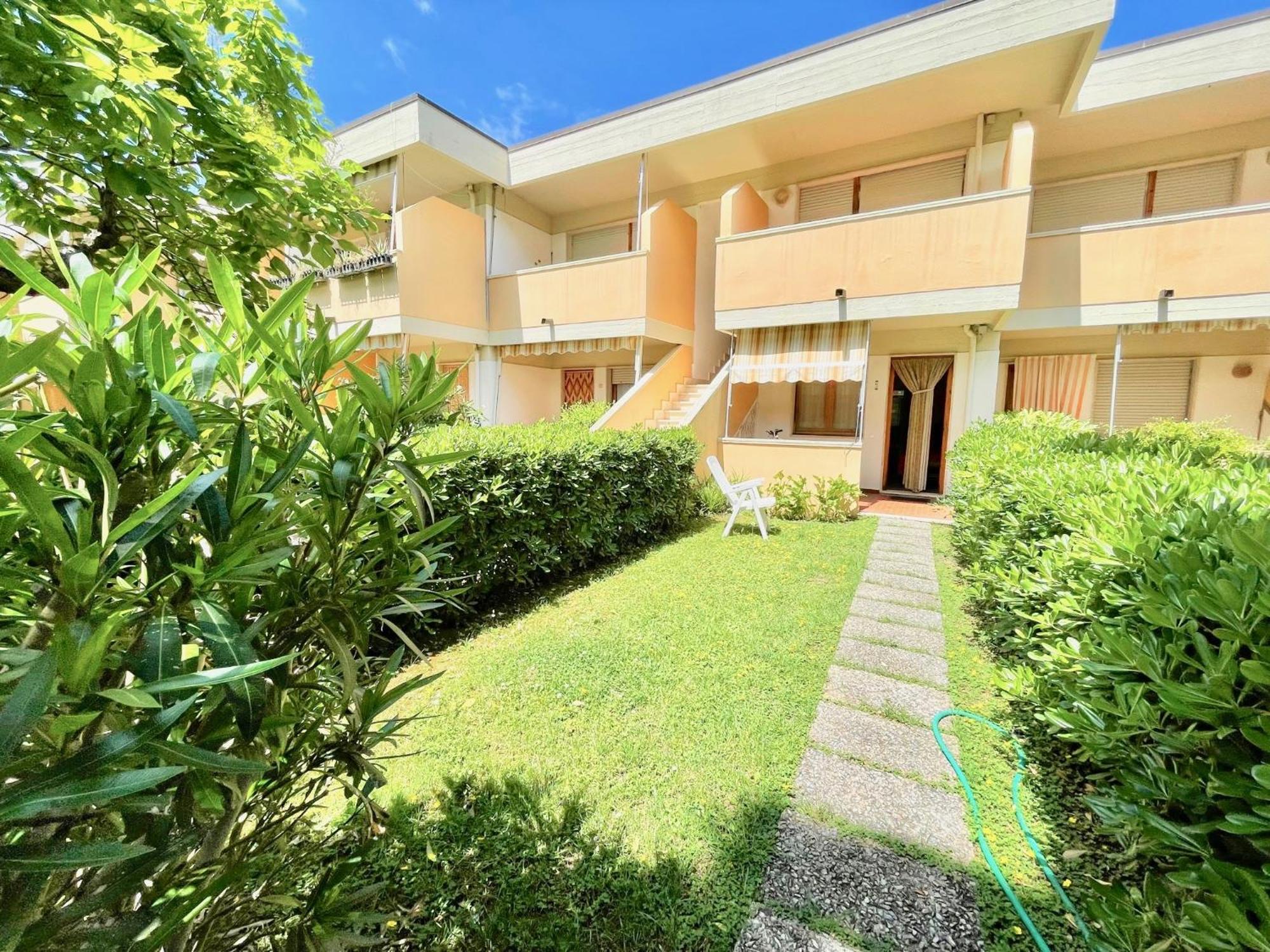 Appartamenti Via Dei Cipressi Marina Di Bibbona Buitenkant foto