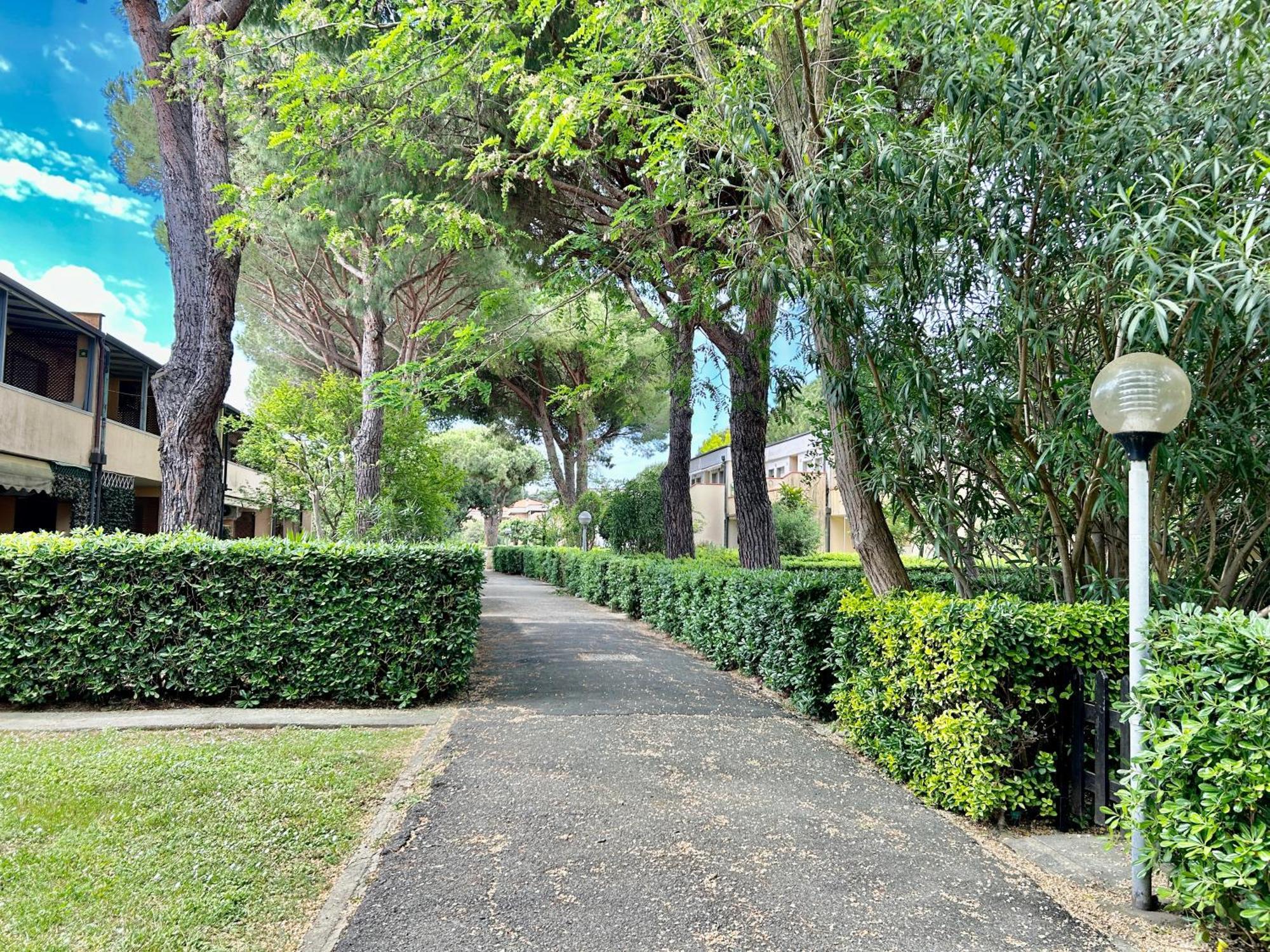 Appartamenti Via Dei Cipressi Marina Di Bibbona Buitenkant foto